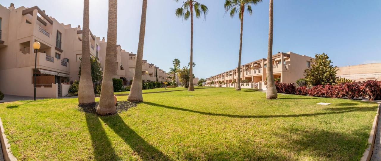 Homeforguest Apartamento En La Tejita Con Piscina, Terraza Y Wifi Granadilla De Abona Buitenkant foto